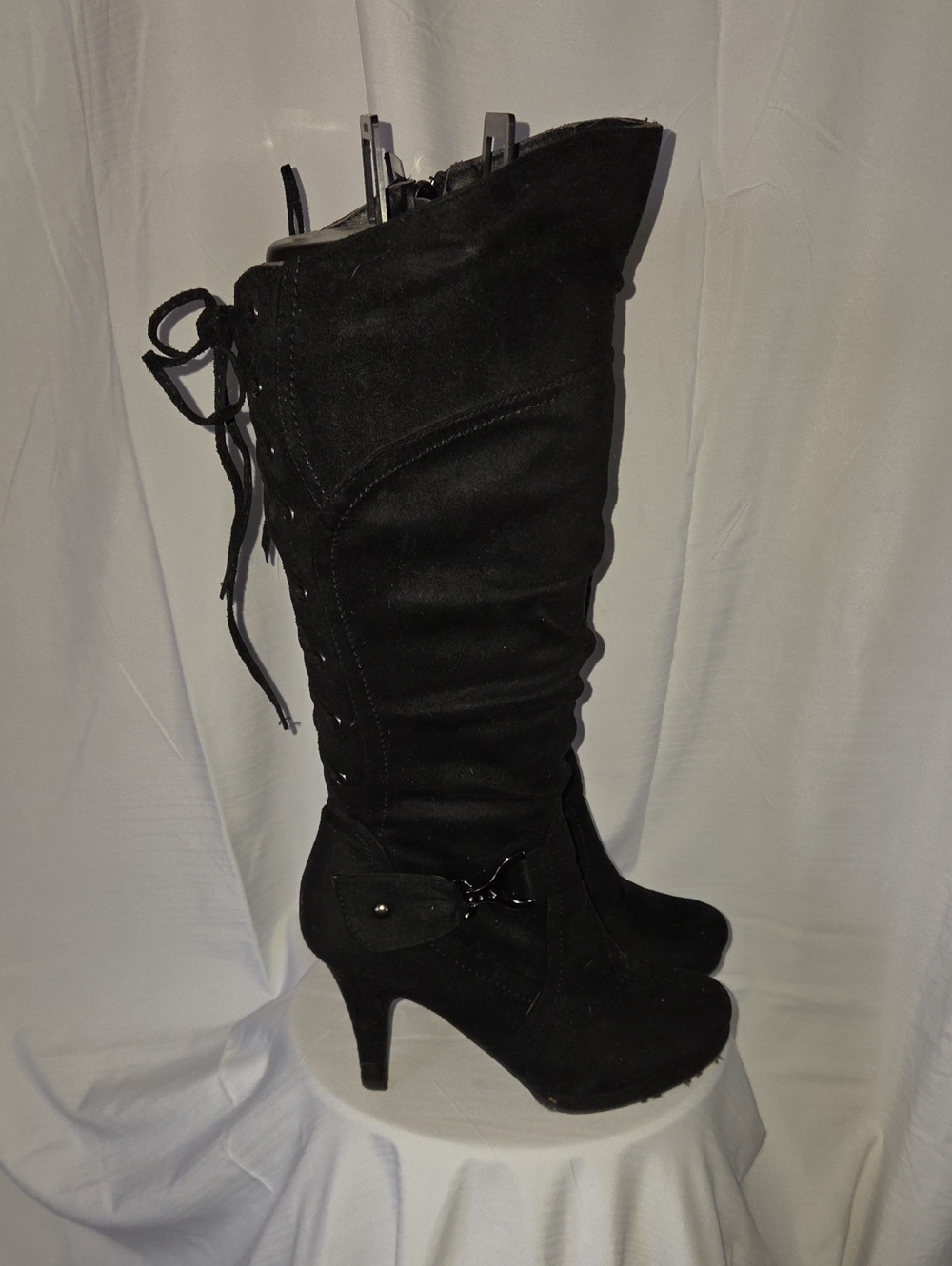 TOP Moda Black Knee-High Suede Lace-Up Heeled Boots